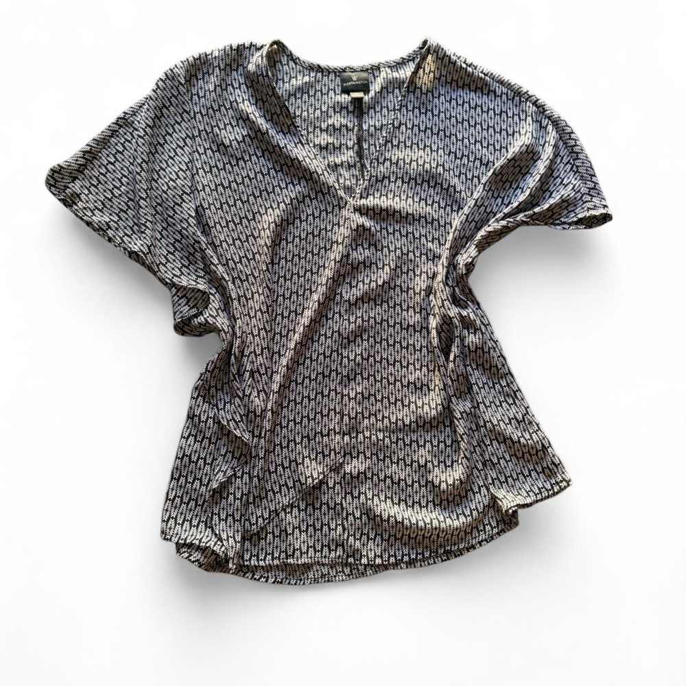 Elegant Black and White Women's Top